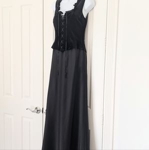 Papell Boutique Evening black gown